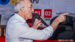 成功的参展应被视为一个包含前期调研、现场施